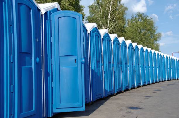 Best Portable restroom trailer rental  in Elmendorf, TX